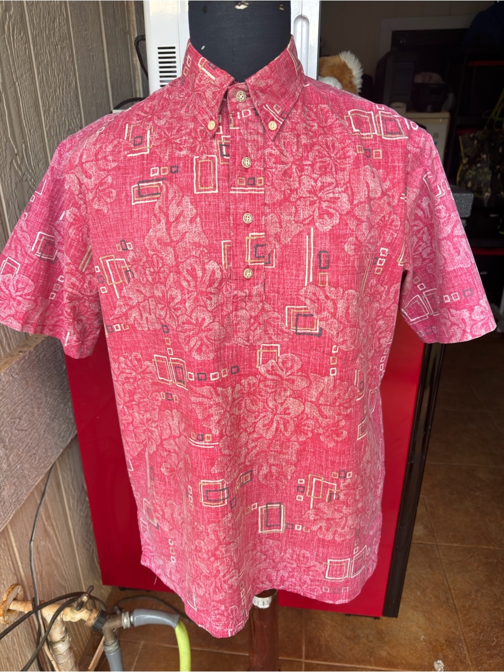 PreOwned Reyn Spooner Hawaiian Print Red Pullover Men's Medium